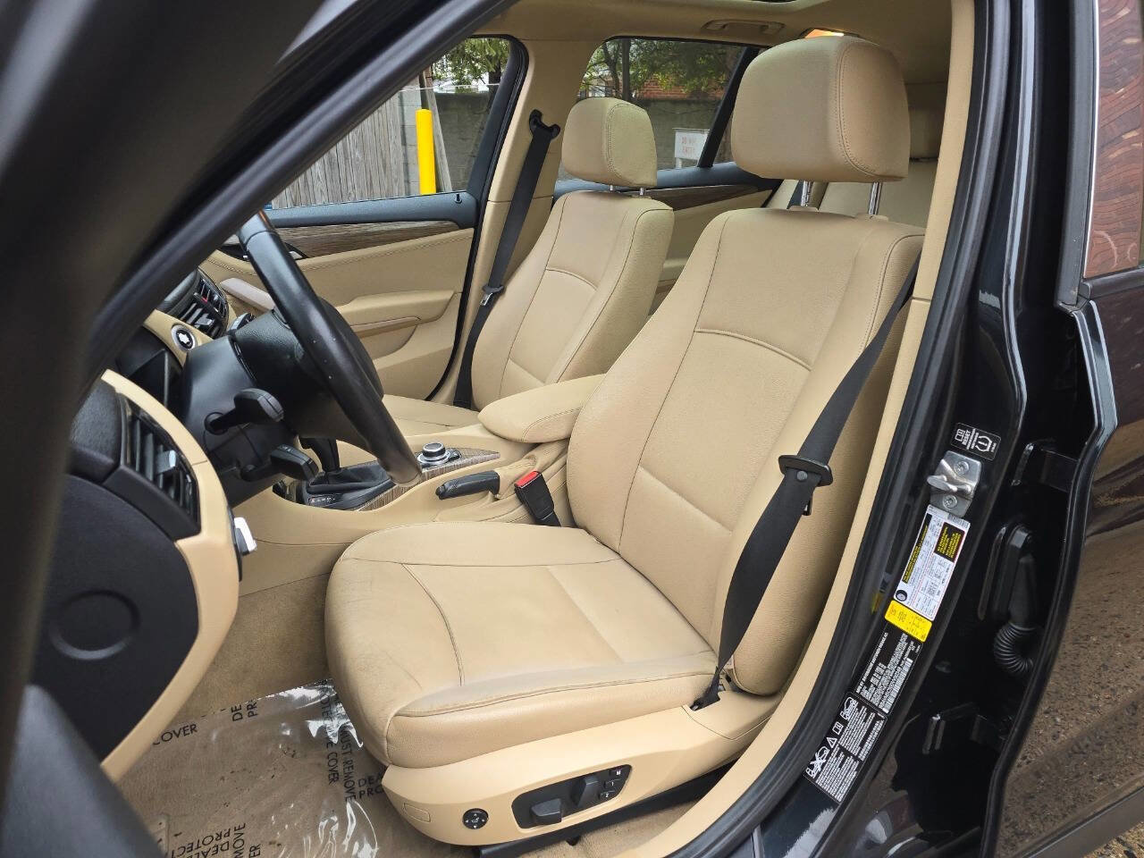 Used 2013 BMW X1 xDrive35i w/ Technology Pkg image 9