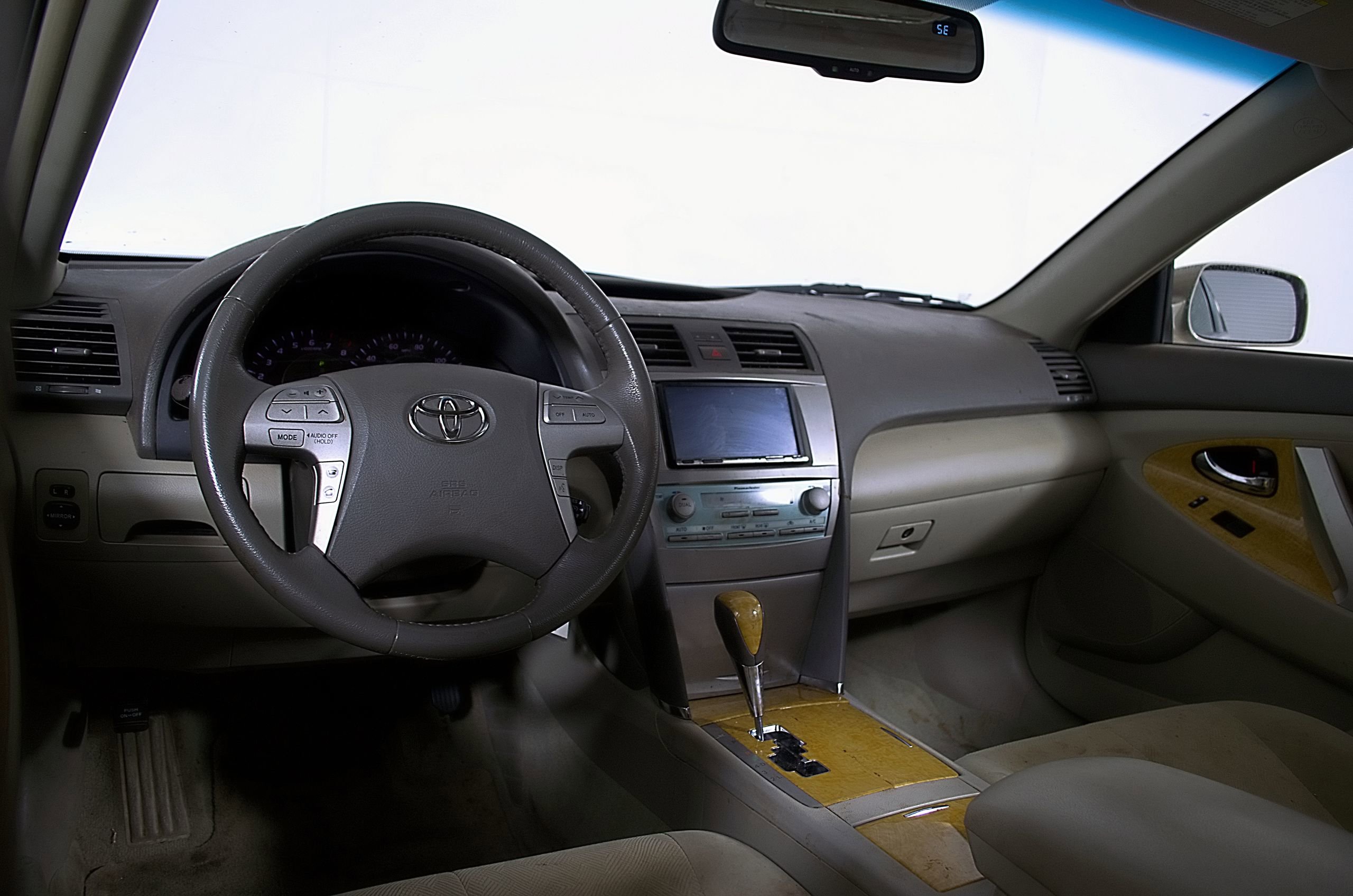 Used 2007 Toyota Camry CE FWD image 16