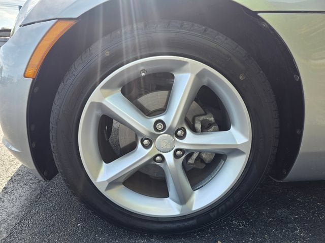 Used 2009 Saturn Sky w/ Premium Trim Package RWD image 9