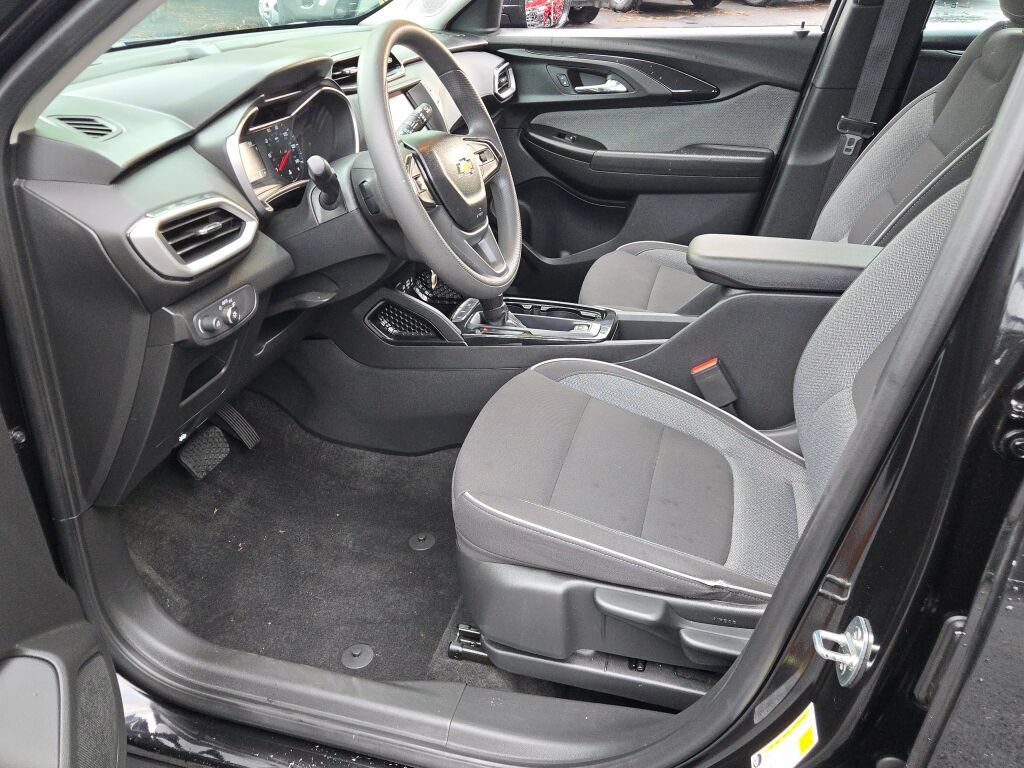 Certified 2023 Chevrolet TrailBlazer LS FWD image 26