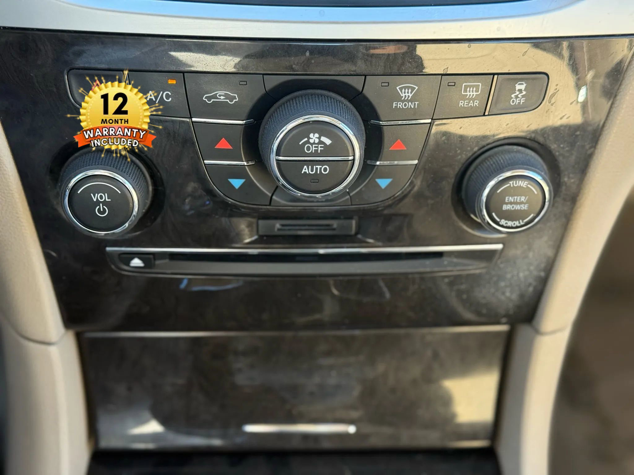 Used 2014 Chrysler 300 image 72