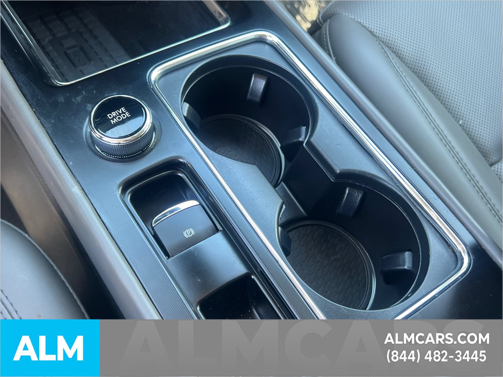 Used 2025 Lincoln Corsair AWD w/ Equipment Group 101A image 36