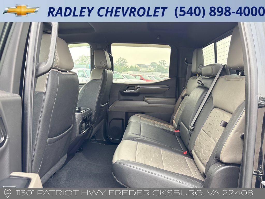 Used 2022 Chevrolet Silverado 1500 ZR2 w/ Technology Package AWD/4WD image 12