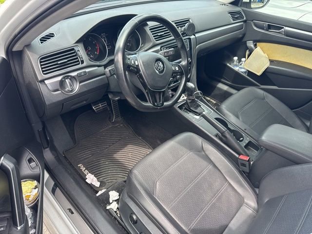 Used 2016 Volkswagen Passat 1.8T R-Line image 6
