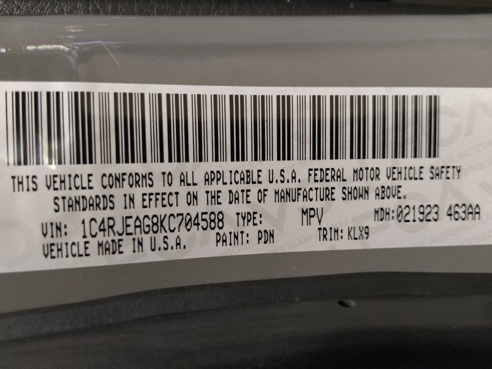 Used 2019 Jeep Grand Cherokee Altitude RWD image 29