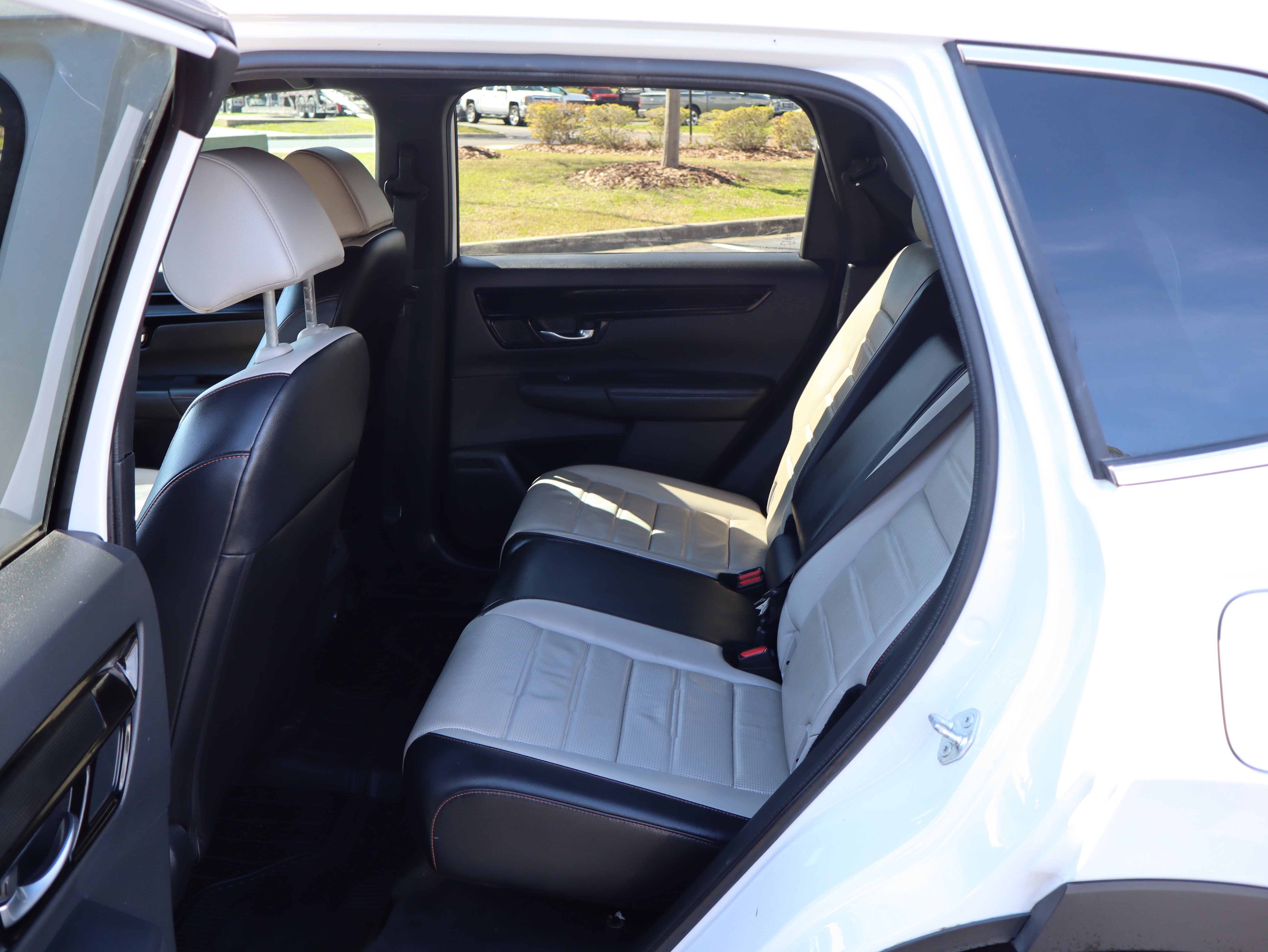 Used 2024 Honda CR-V Sport Touring image 38