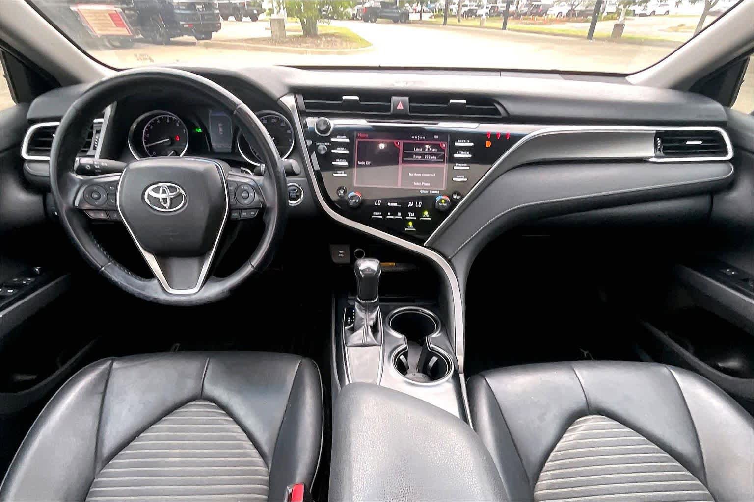 Used 2018 Toyota Camry SE w/ Audio Package FWD image 15