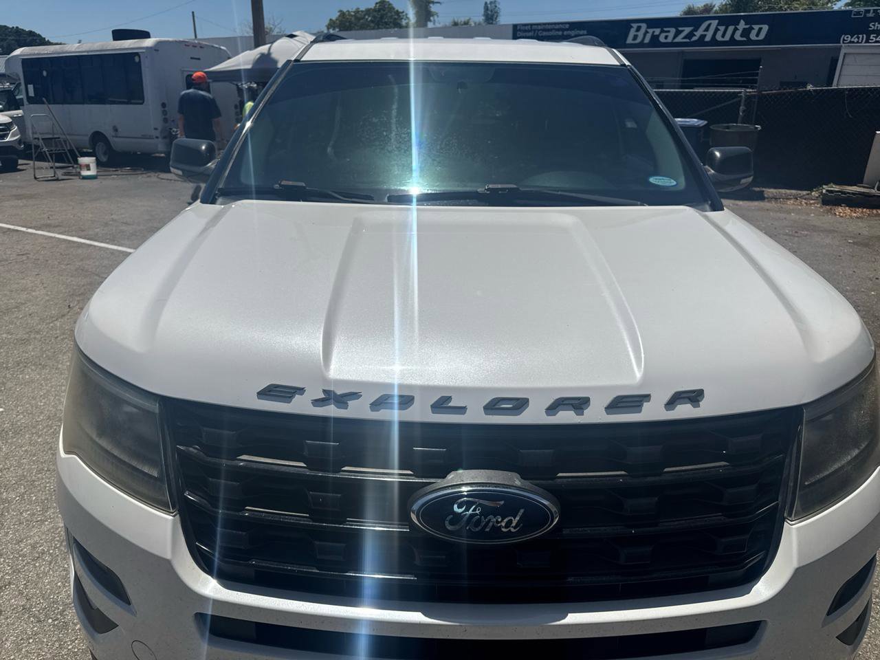 Used 2017 Ford Explorer Sport AWD/4WD image 3