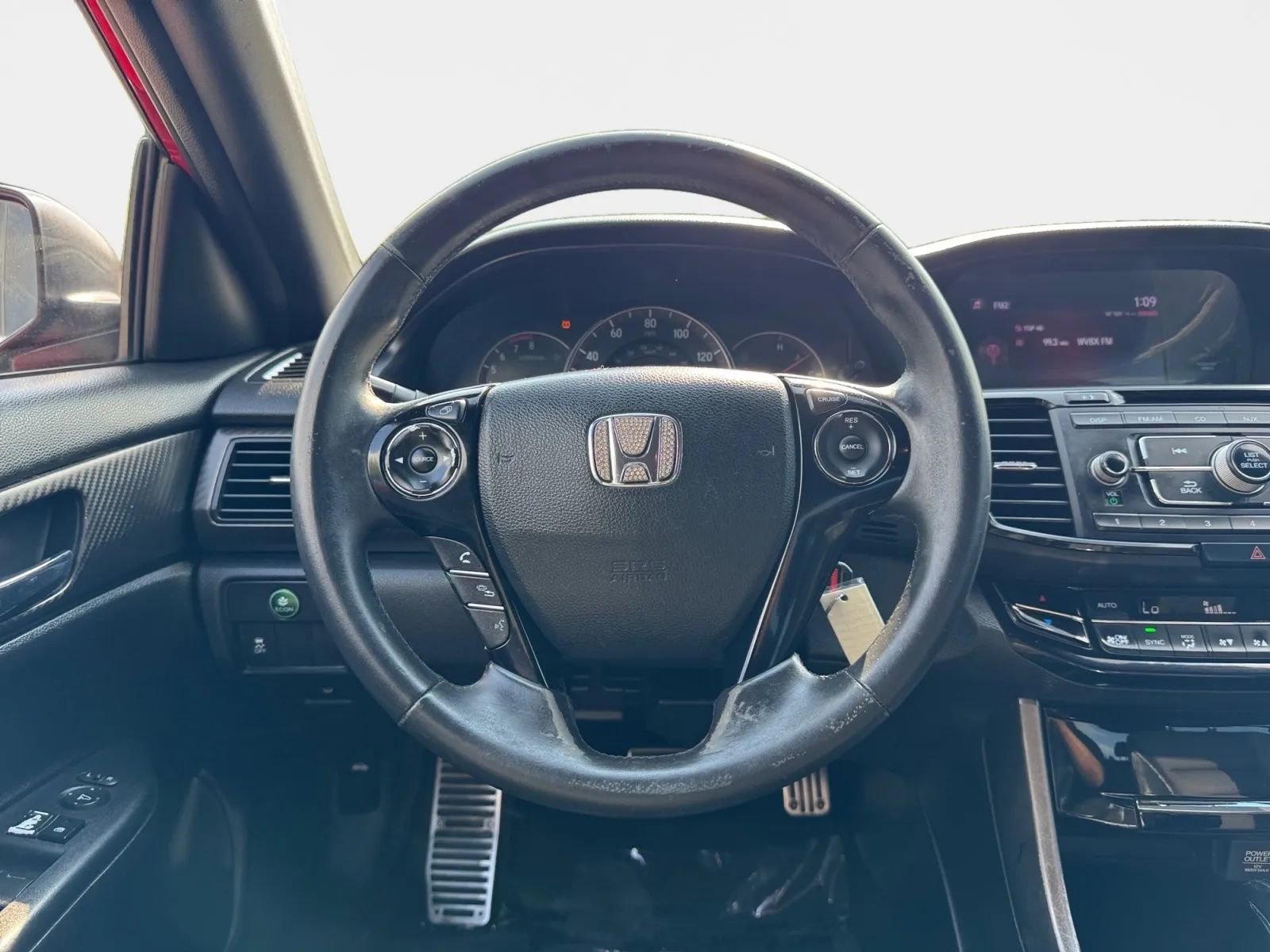 Used 2016 Honda Accord Sport image 14