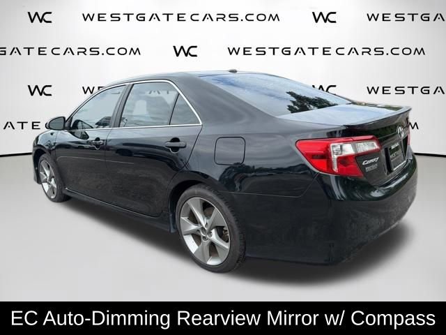 Used 2014 Toyota Camry SE w/ Moonroof Package FWD image 10