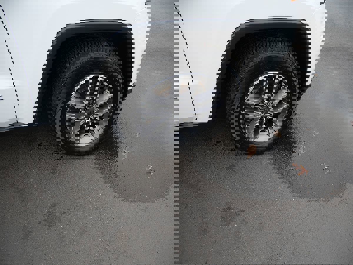 Used 2021 Jeep Grand Cherokee Limited w/ Trailer Tow Group IV image 34