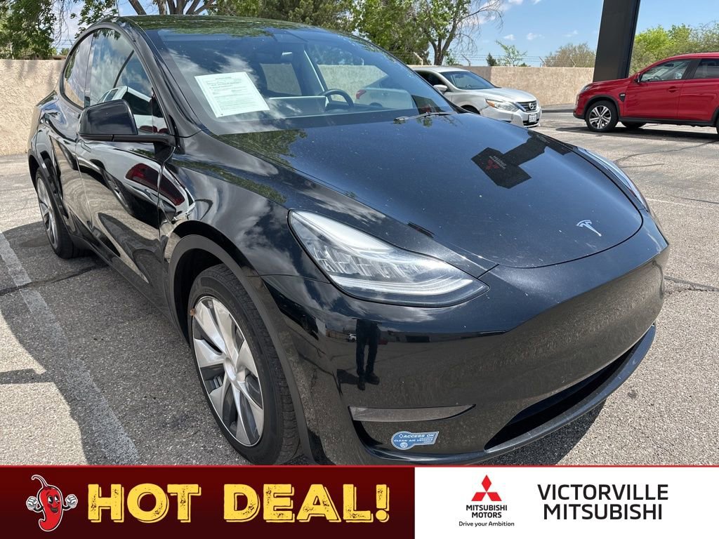 Used 2021 Tesla Model Y Long Range image 1
