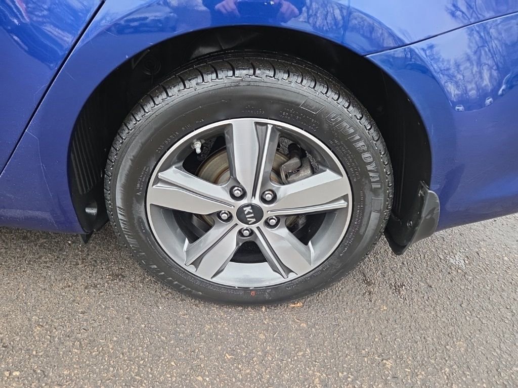 Used 2018 Kia Forte S image 19