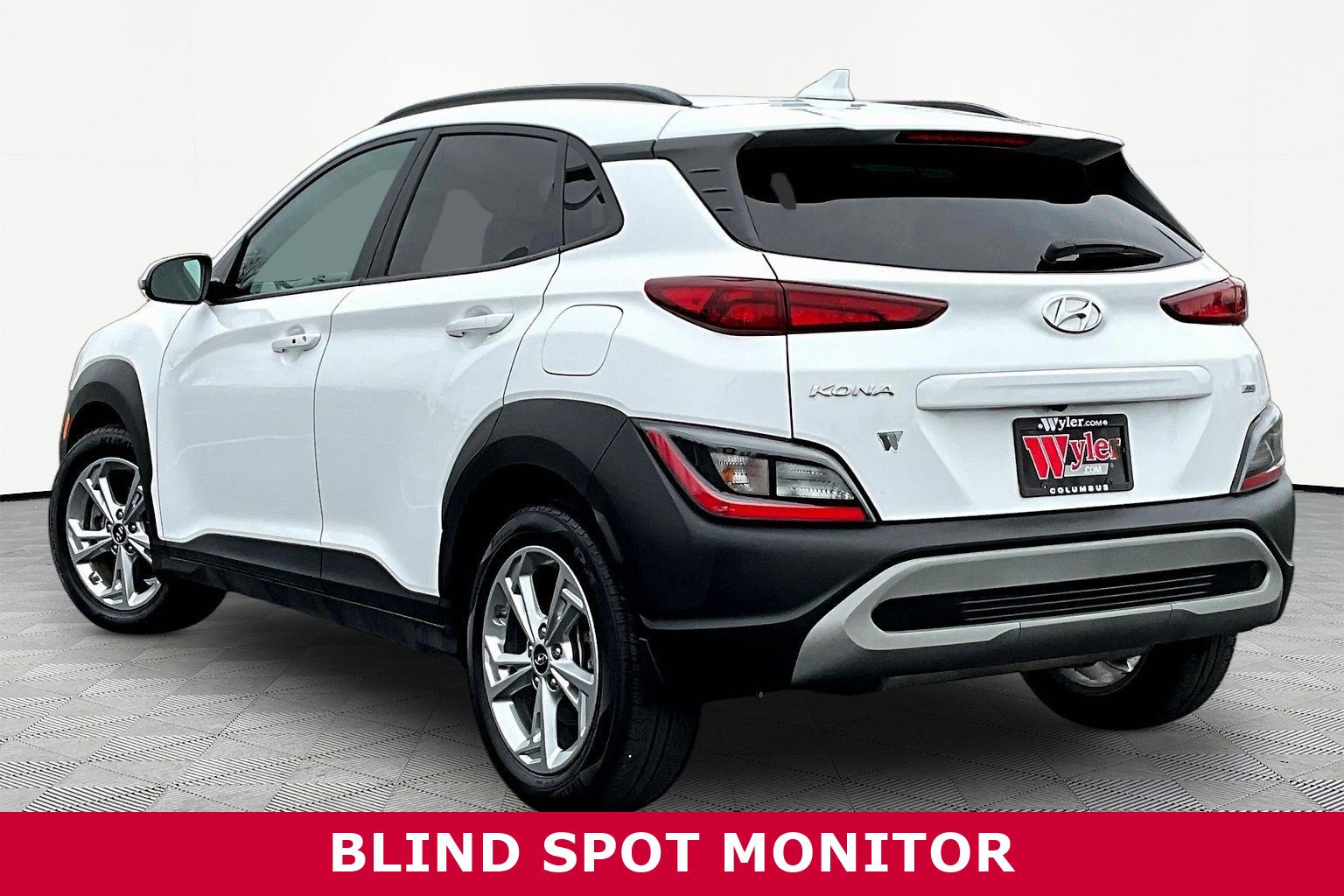 Used 2022 Hyundai Kona SEL image 4