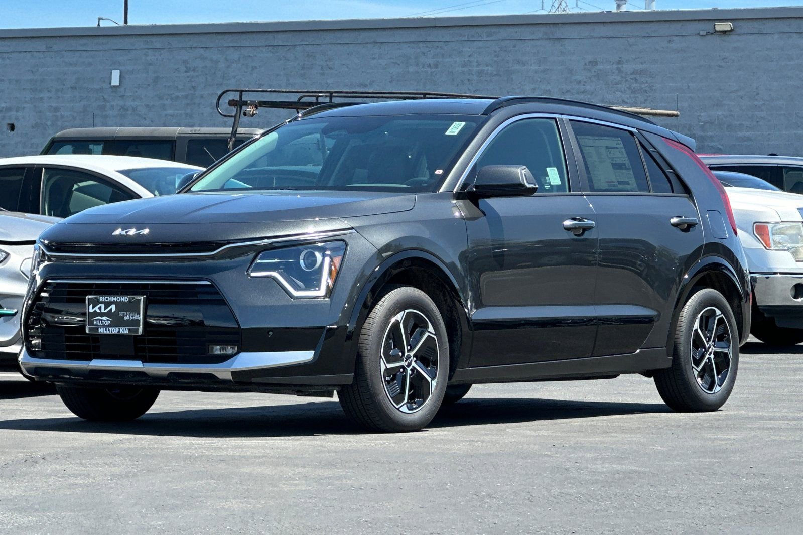 New 2026 Kia Niro FWD image 8