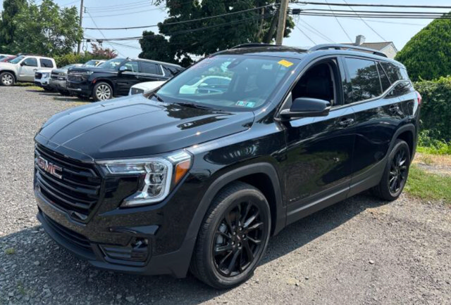 Used 2023 GMC Terrain SLT w/ Elevation Edition AWD/4WD image 1