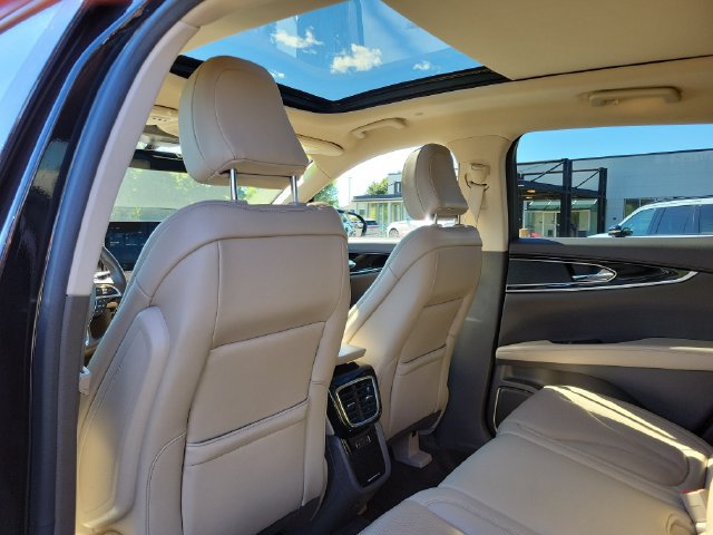 Used 2023 Lincoln Nautilus Reserve AWD/4WD image 24