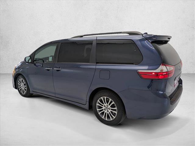 Used 2019 Toyota Sienna XLE image 8