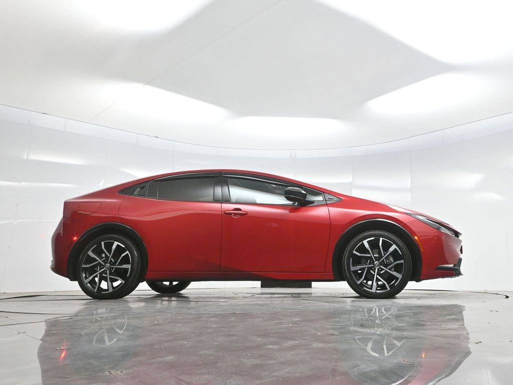Used 2024 Toyota Prius Prime Premium w/ Advanced Technology Package FWD image 59