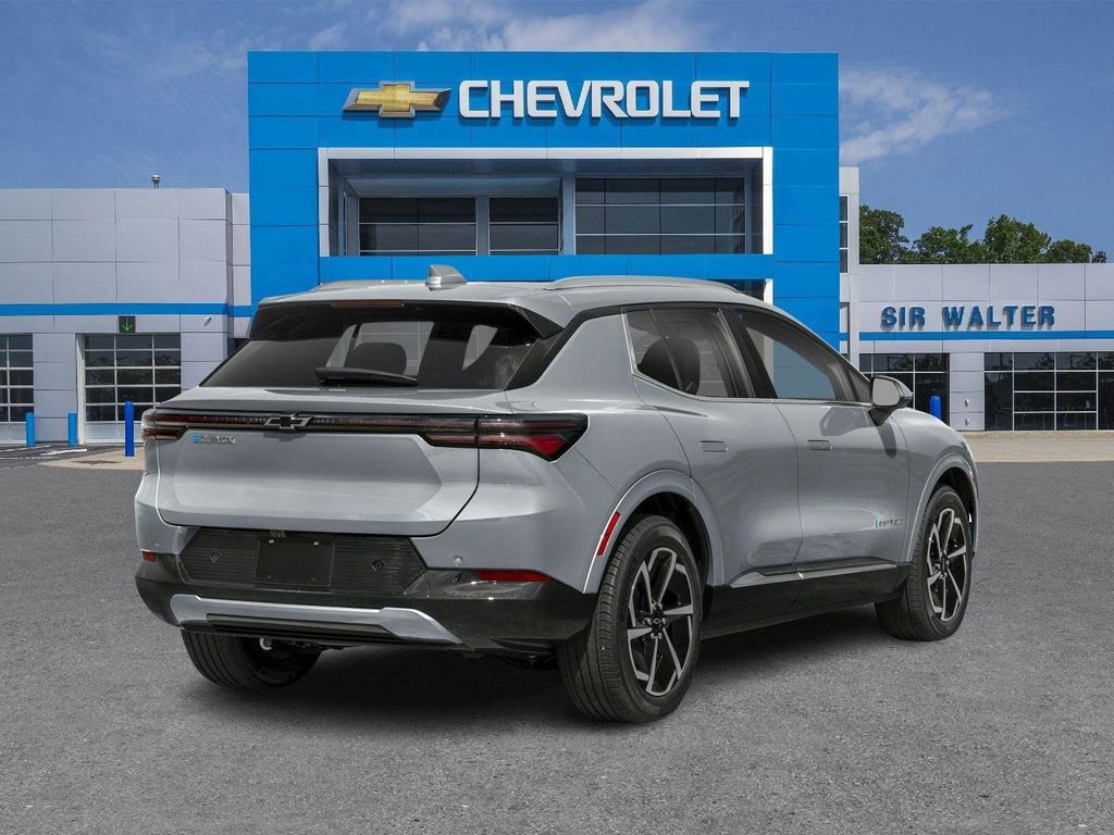 New 2026 Chevrolet Equinox EV LT image 3