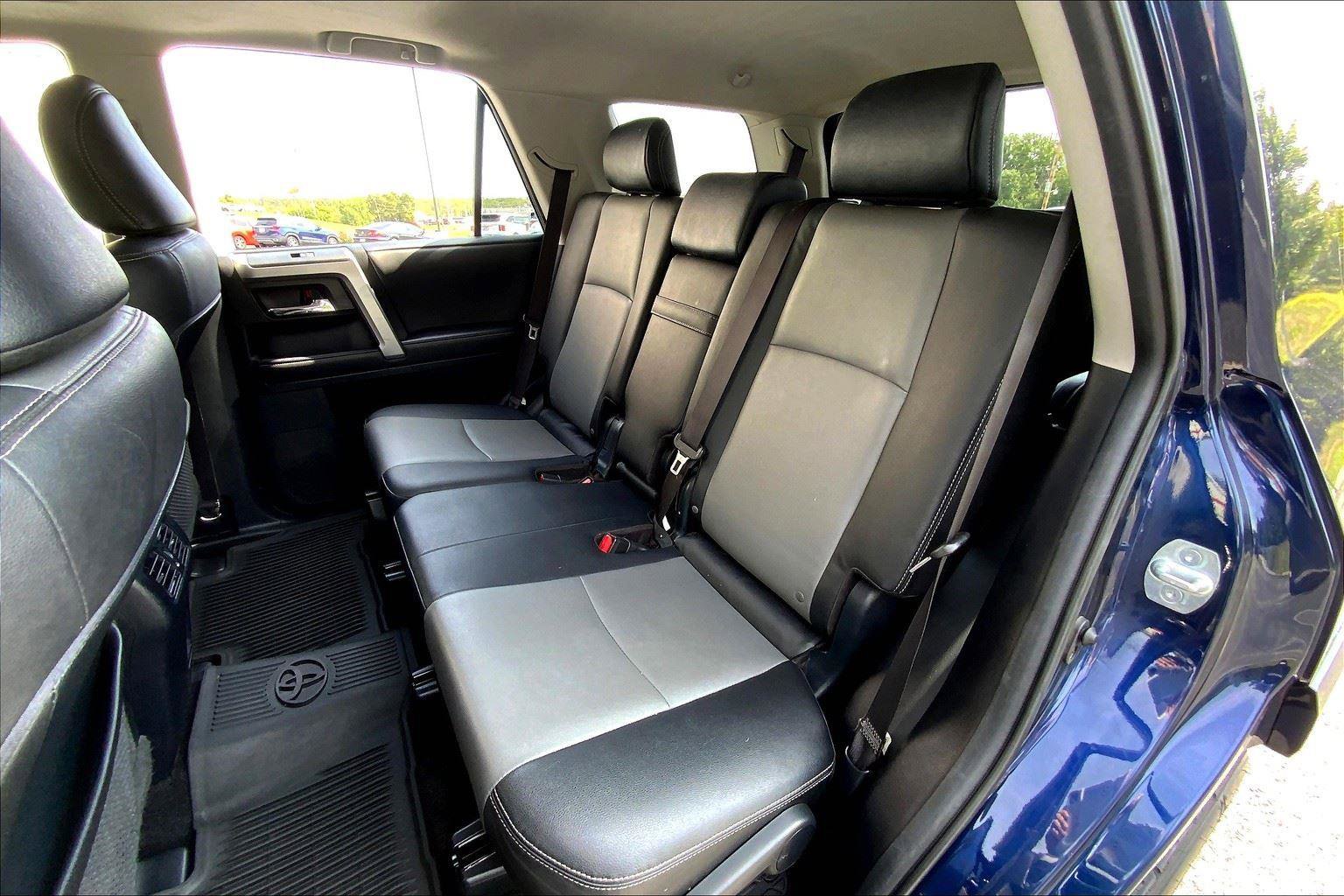 Used 2020 Toyota 4Runner SR5 Premium image 24