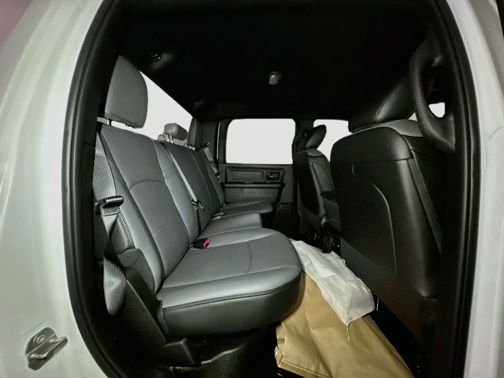 New 2026 RAM 5500 Tradesman AWD/4WD image 28