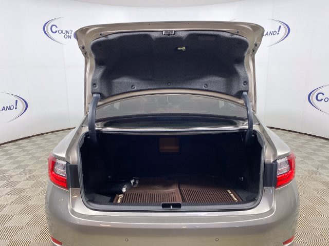 Used 2017 Lexus ES 350 w/ Navigation System Package FWD image 25