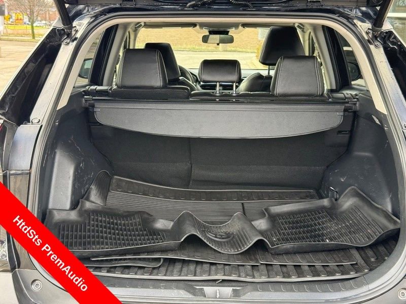 Used 2019 Toyota RAV4 XLE w/ Convenience Package image 9