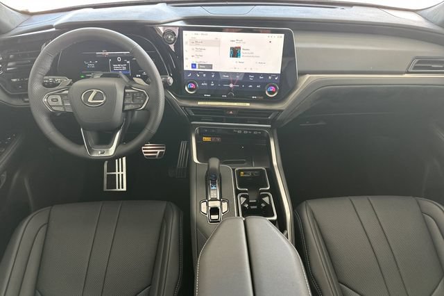 New 2026 Lexus TX 500h AWD w/ Technology Package image 11