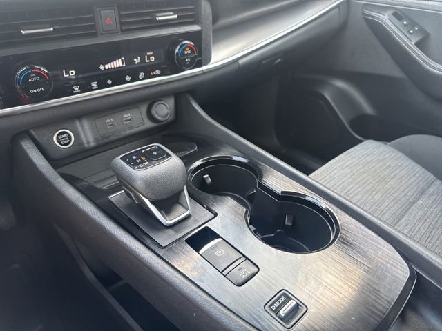 Used 2023 Nissan Rogue SV FWD image 14