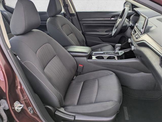 Used 2024 Nissan Altima 2.5 SV FWD image 20