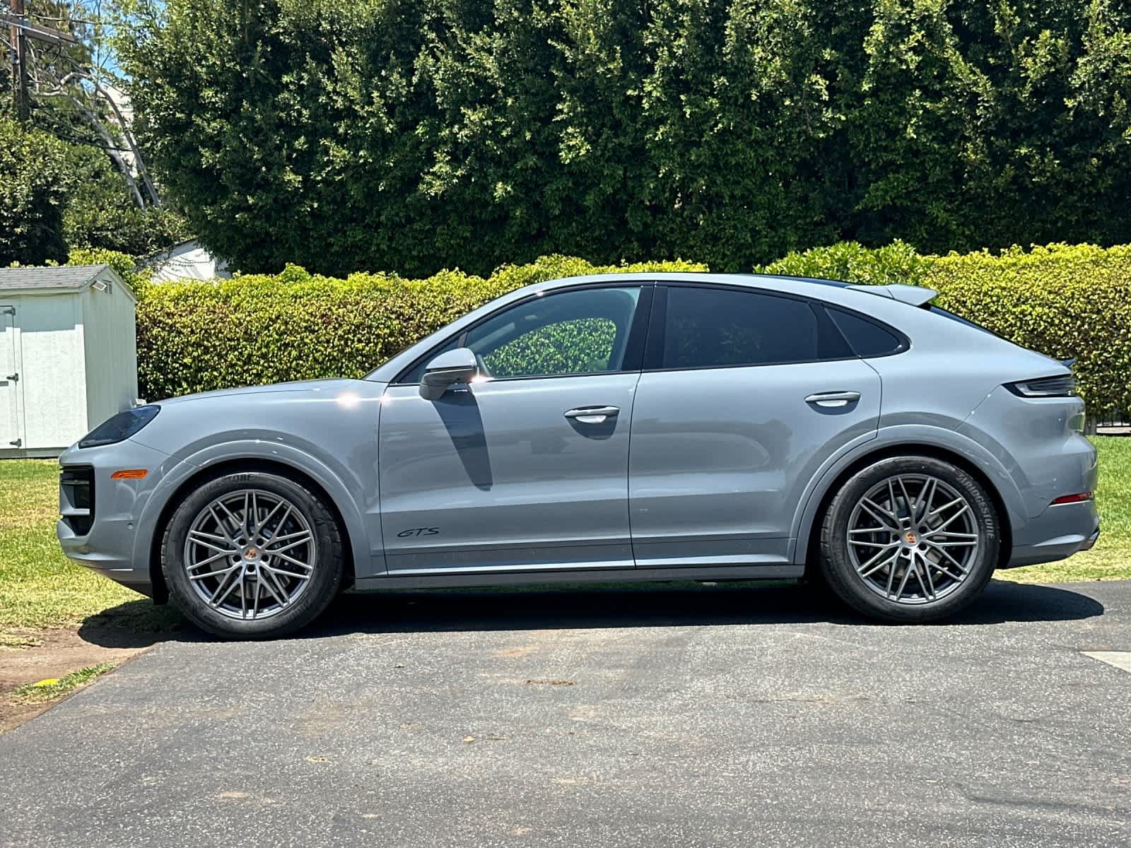 New 2026 Porsche Cayenne GTS AWD/4WD image 2