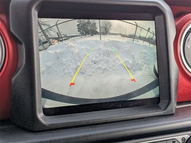 Certified 2022 Jeep Wrangler Unlimited Rubicon w/ Cold Weather Group image 23