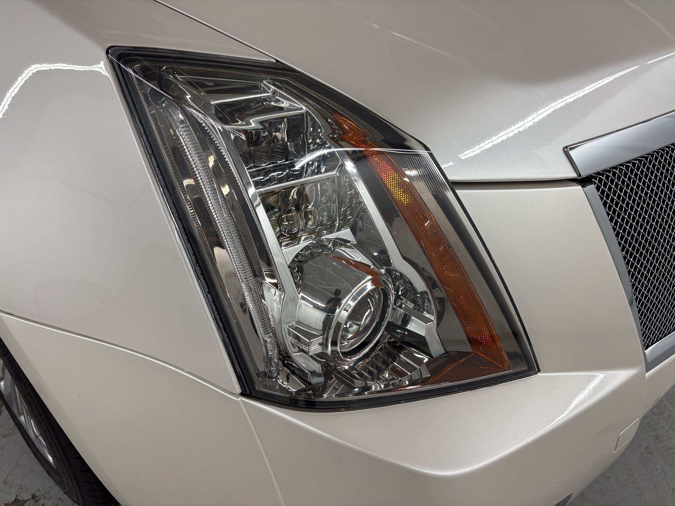 Used 2012 Cadillac CTS Premium RWD image 9