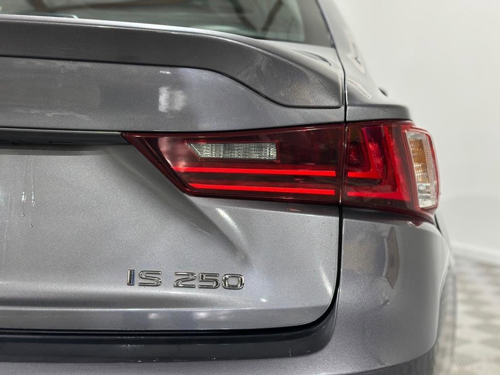 Used 2015 Lexus IS 250 image 37