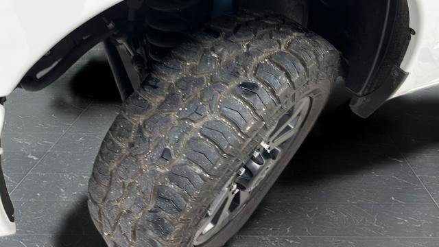 Used 2024 RAM 2500 Laramie w/ Night Edition image 40