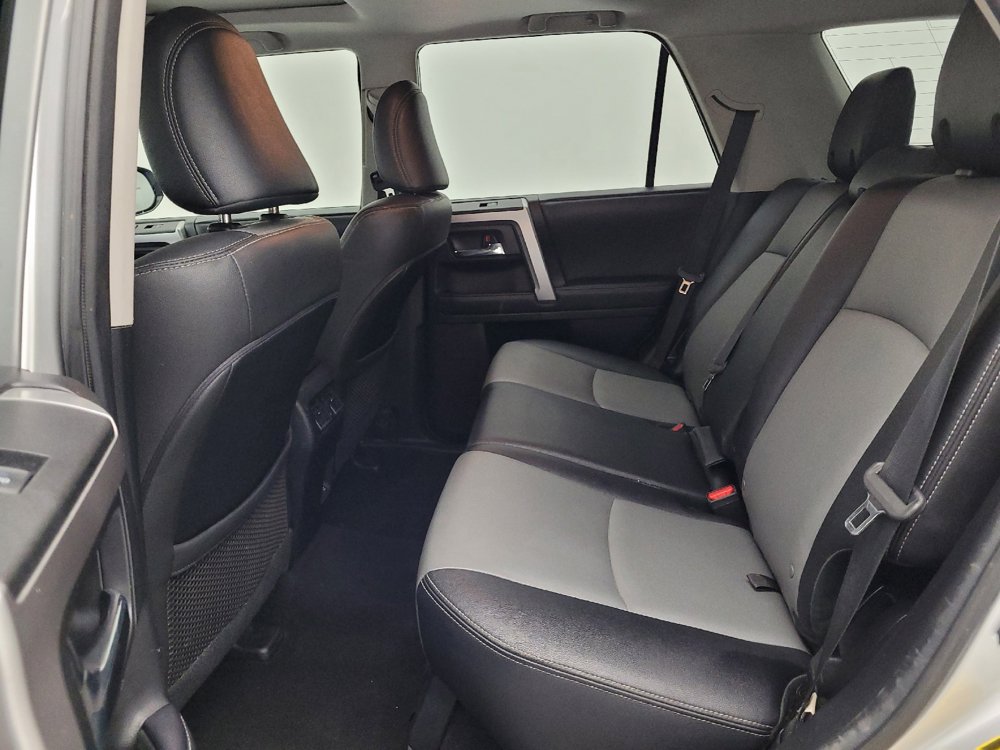 Used 2020 Toyota 4Runner SR5 Premium image 18