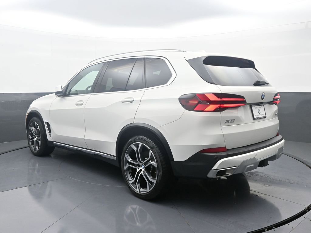 New 2026 BMW X5 xDrive40i w/ Climate Comfort Package image 5