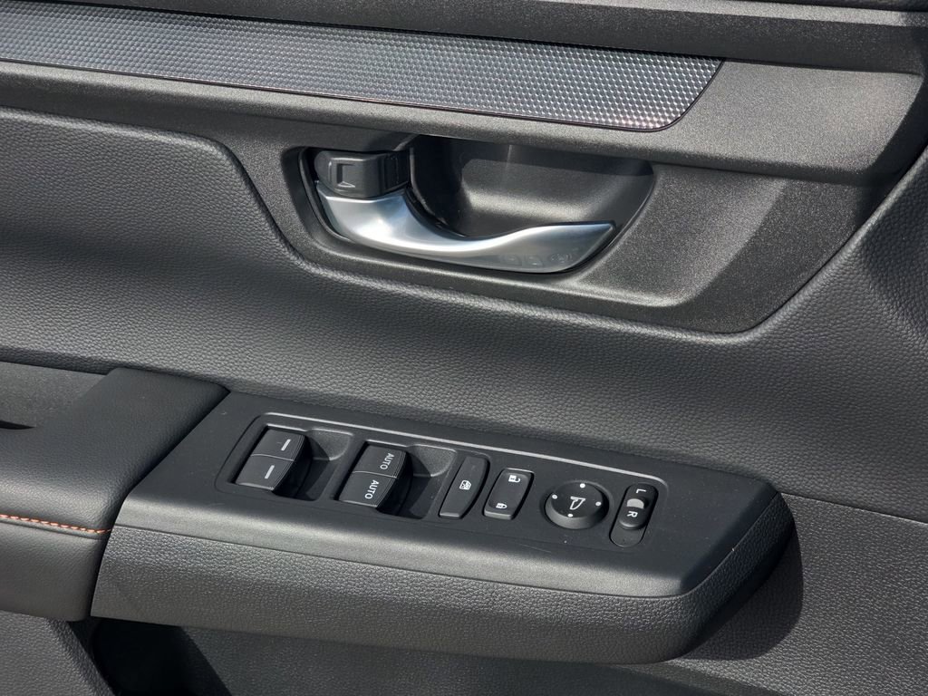 Used 2023 Honda CR-V Sport image 28