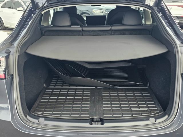 Used 2023 Tesla Model Y Long Range image 11