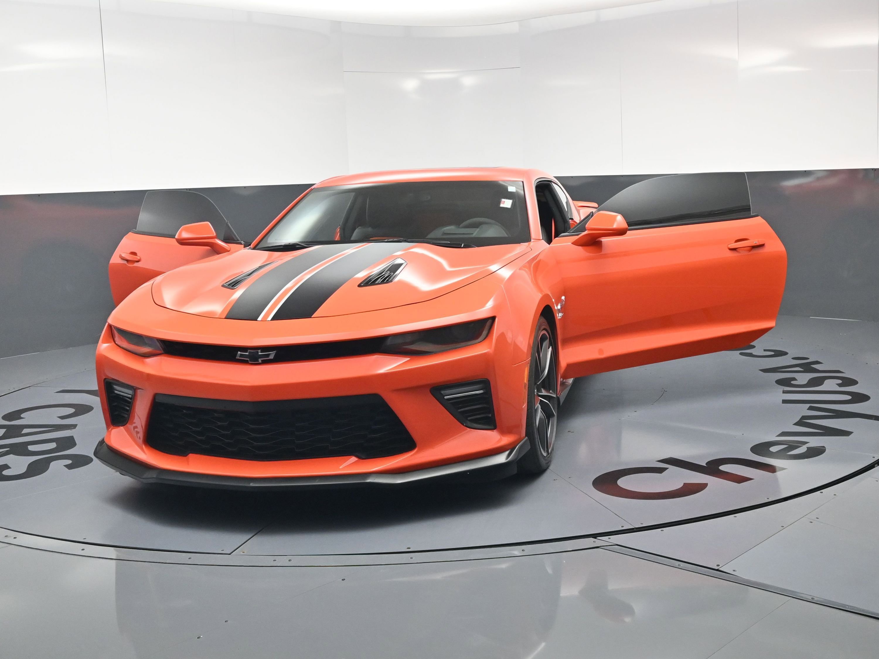 Used 2018 Chevrolet Camaro SS w/ Hot Wheels Edition image 23