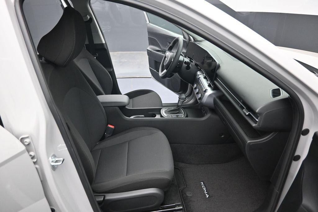 New 2027 Hyundai Kona SE FWD image 30