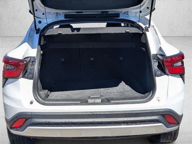 Used 2025 Chevrolet Trax LT image 6