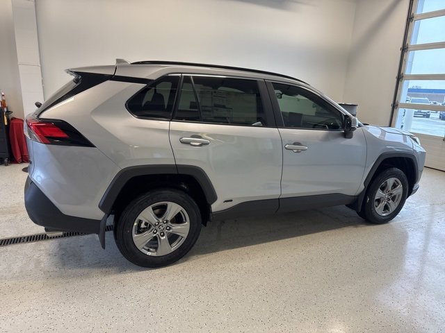 New 2025 Toyota RAV4 XLE image 9