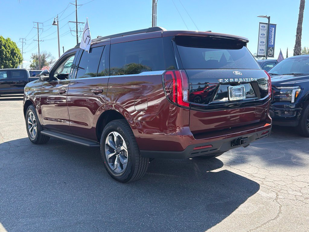New 2027 Ford Expedition Active RWD image 8