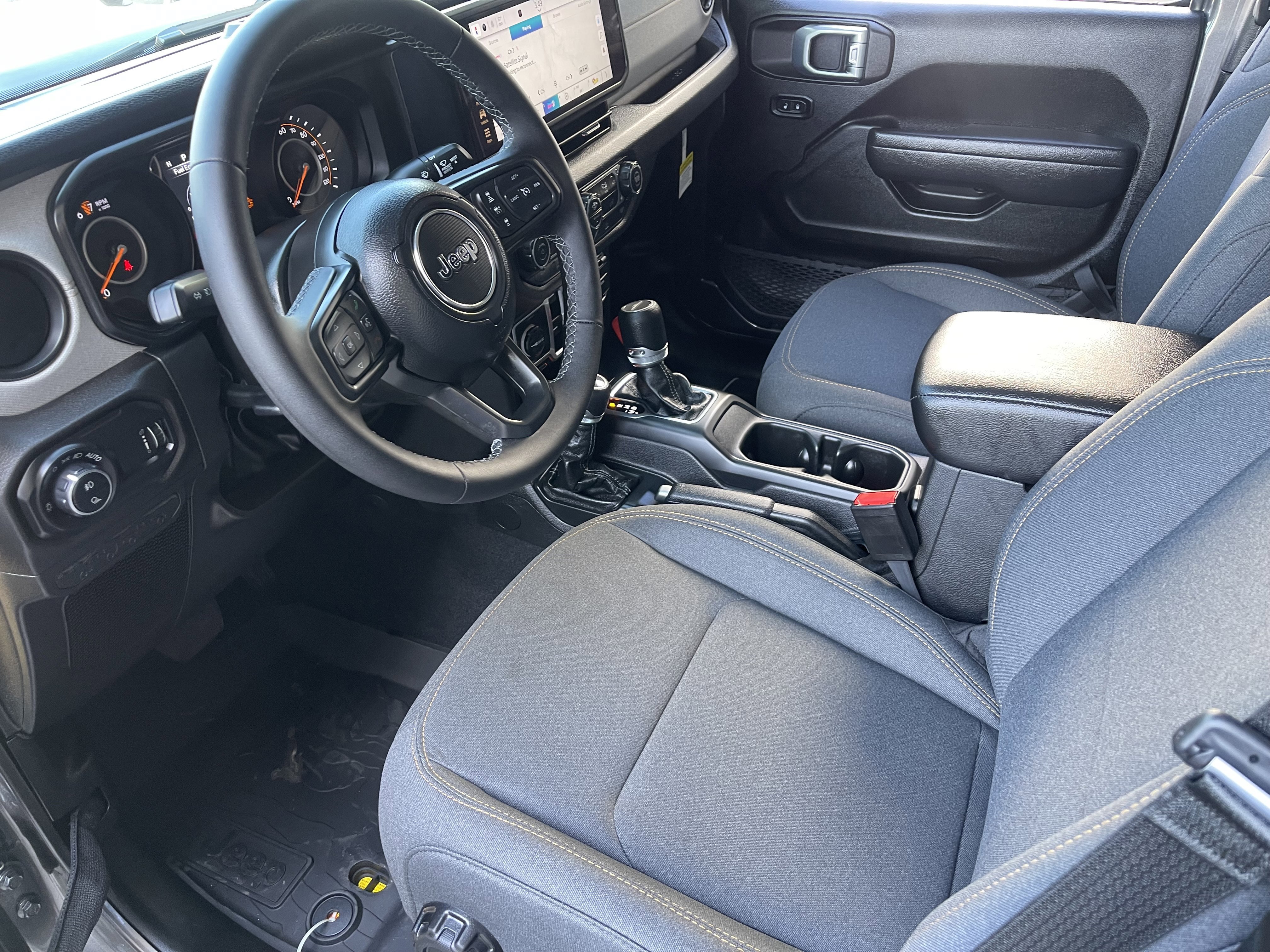 New 2026 Jeep Gladiator Sport AWD/4WD image 11