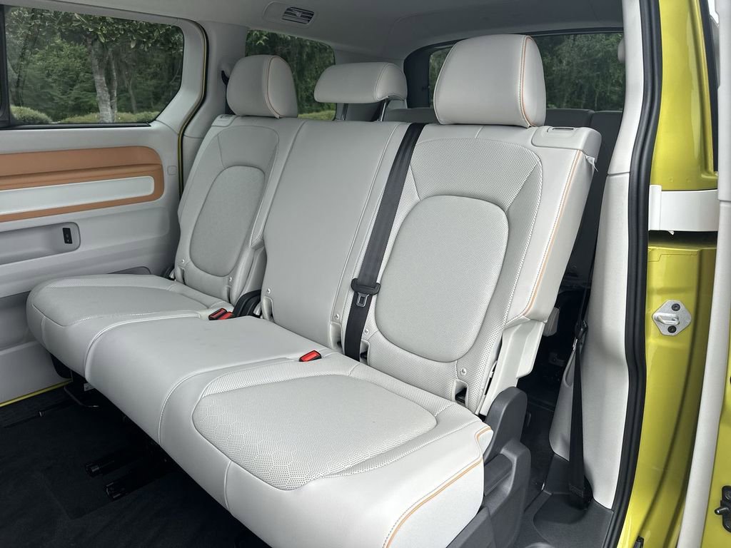 New 2025 Volkswagen ID. Buzz 1st Edition image 23