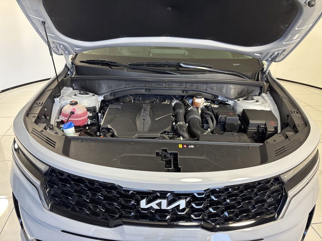 Used 2023 Kia Sorento SX AWD/4WD image 10