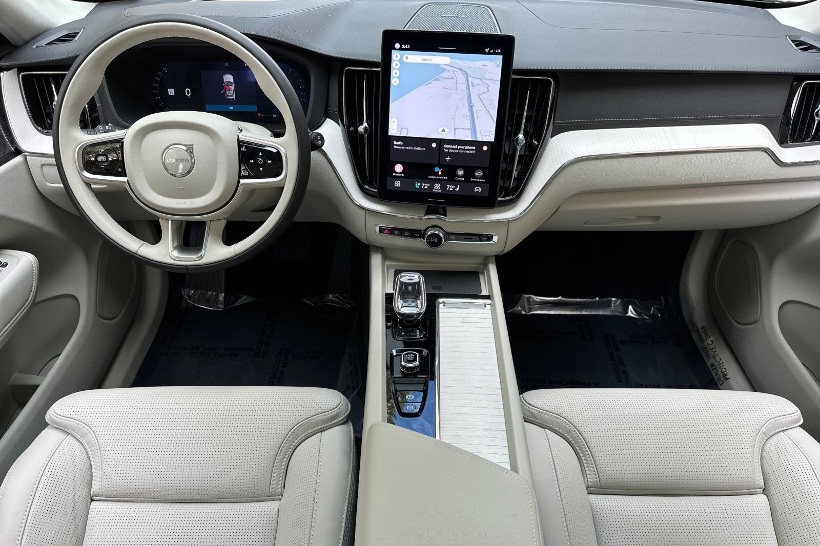 New 2026 Volvo XC60 B5 Ultra w/ Climate Package image 3