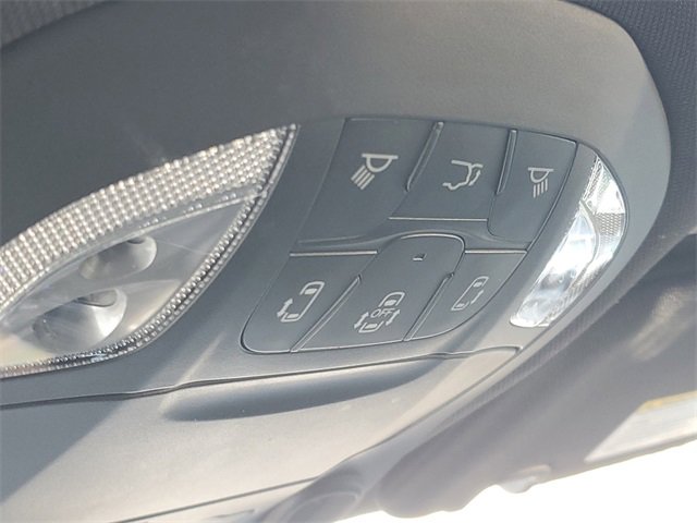 New 2026 Chrysler Pacifica Limited w/ Uconnect Theater Family Group image 37